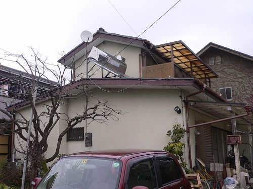 外壁の塗装工事とベランダ屋根の設置｜埼玉県川越市のK様邸