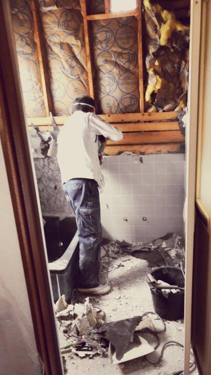 浴室の解体工事